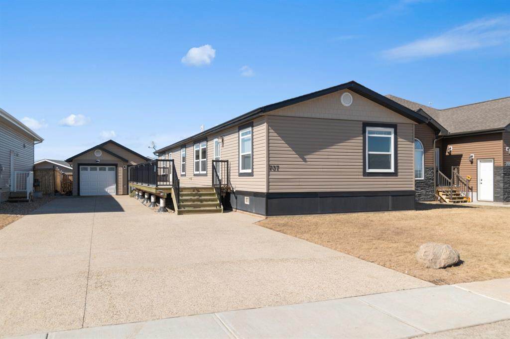 737 Beacon Hill Drive - Photo 1