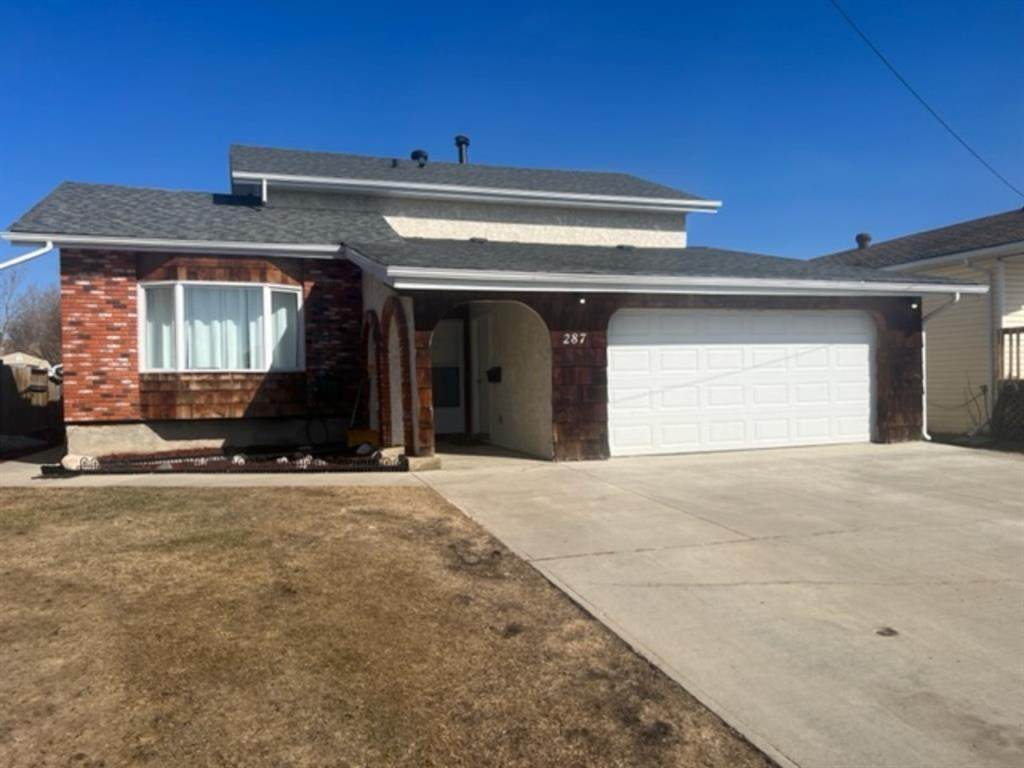 287 Cochrane Crescent - Photo 1