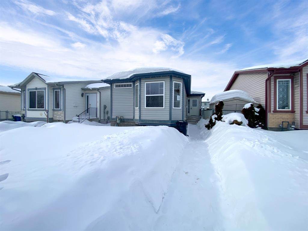 148 Black Bear Crescent - Photo 1