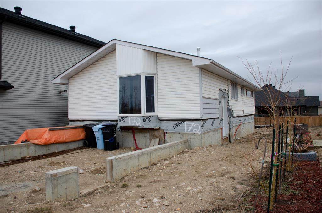 172 Beacon Hill Drive - Photo 1