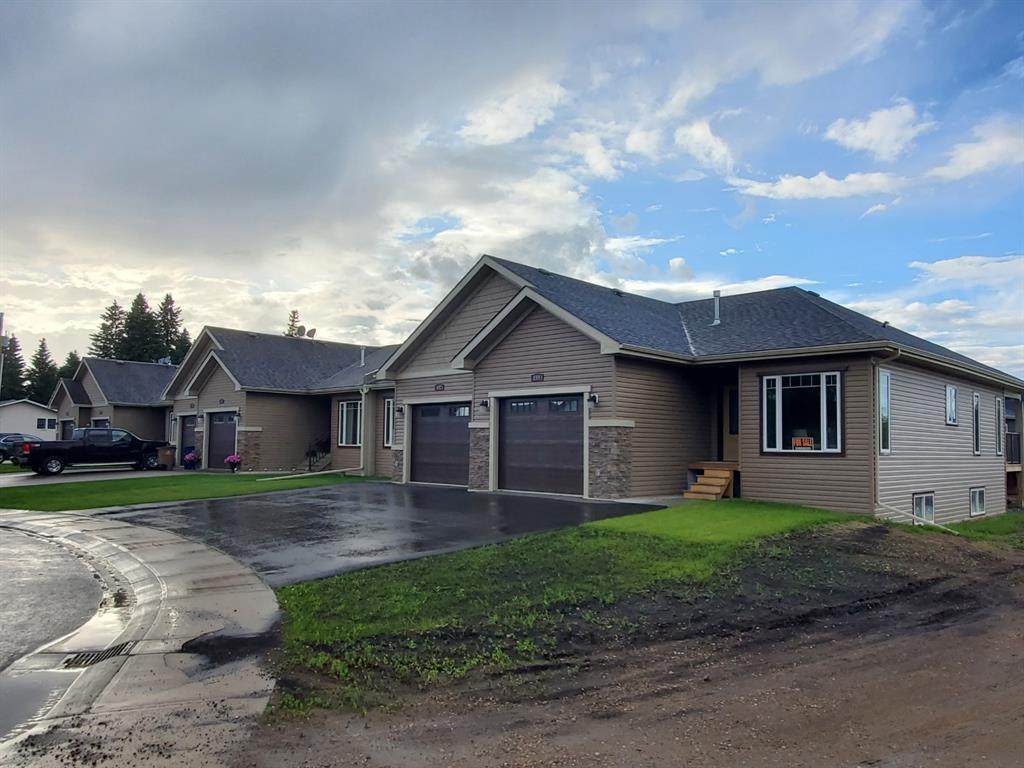 9804 102 Avenue - Photo 1