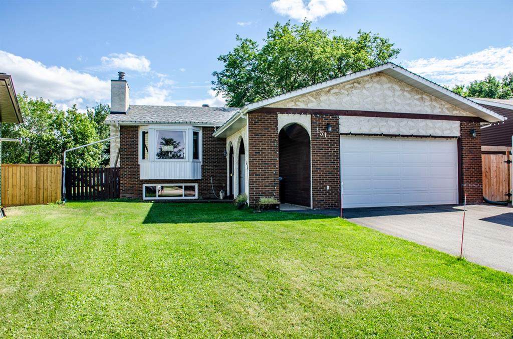 131 Cochrane Crescent - Photo 1