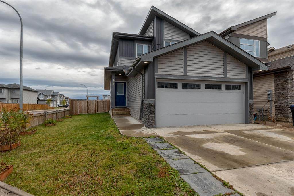 159 Athabasca Crescent - Photo 1