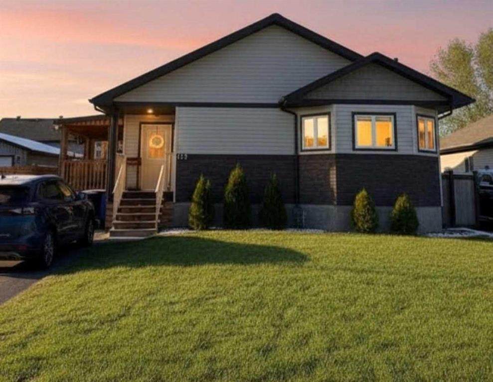 125 Beardsley Crescent - Photo 1