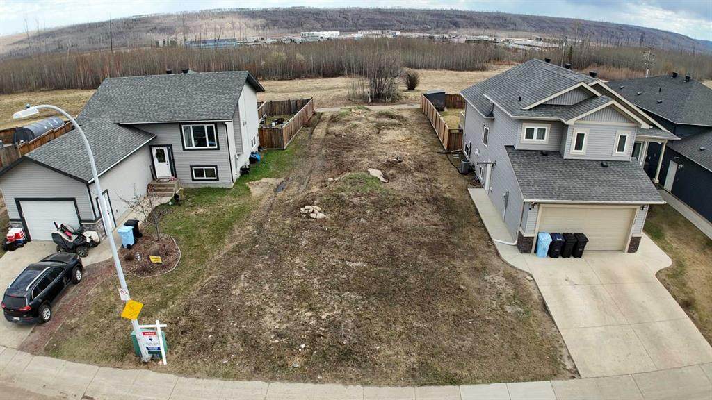 114 Adrian Crescent - Photo 1