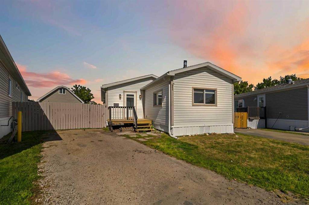 108 Grecian Place - Photo 1