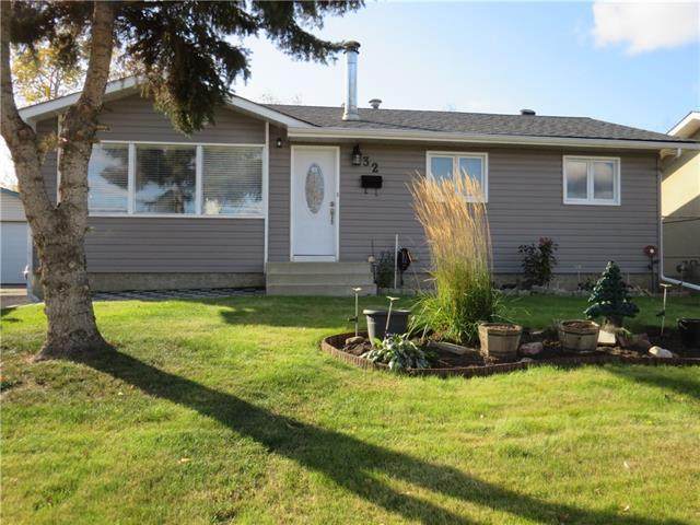32 Moberly Crescent - Photo 1