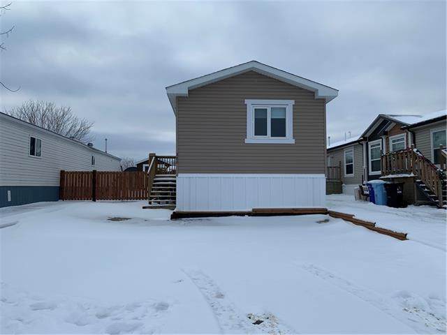 280 Clausen Crescent - Photo 1