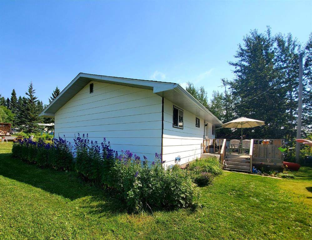 910 10 Street - Photo 1