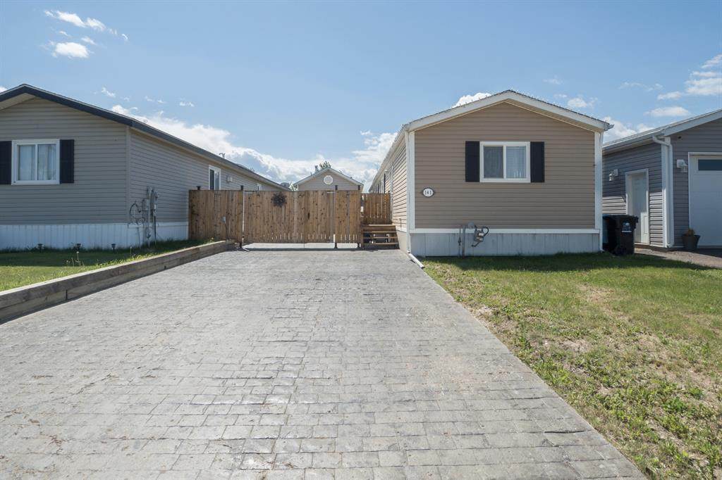 141 Mustang Road - Photo 1