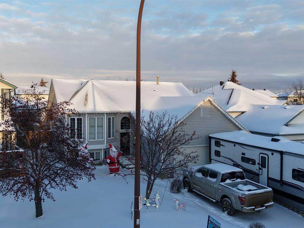 143 Breukel Crescent - Photo 1