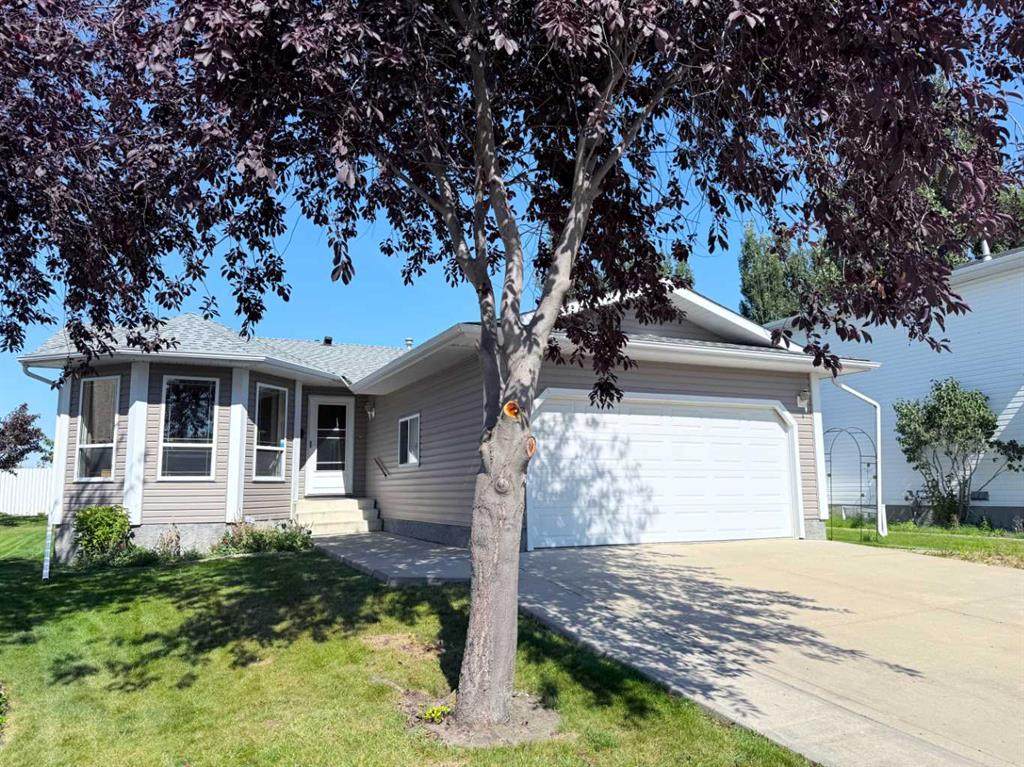 12 Clearwater Crescent - Photo 1