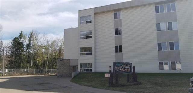 111 Charles Avenue - Photo 1