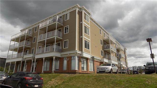 10217 Queen Street - Photo 1
