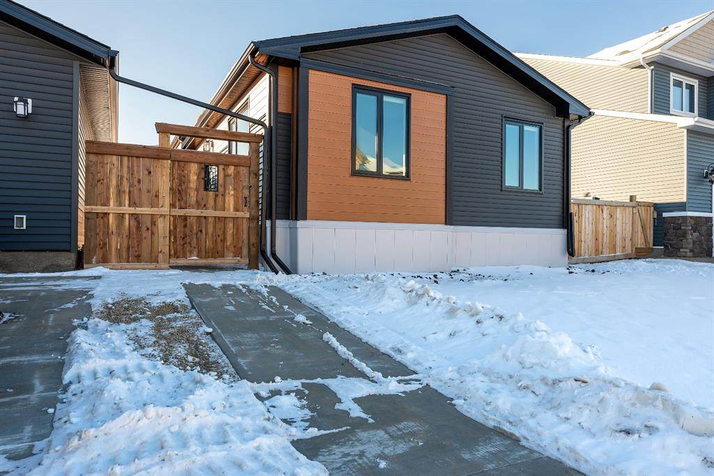 140 Beaconview Place - Photo 1