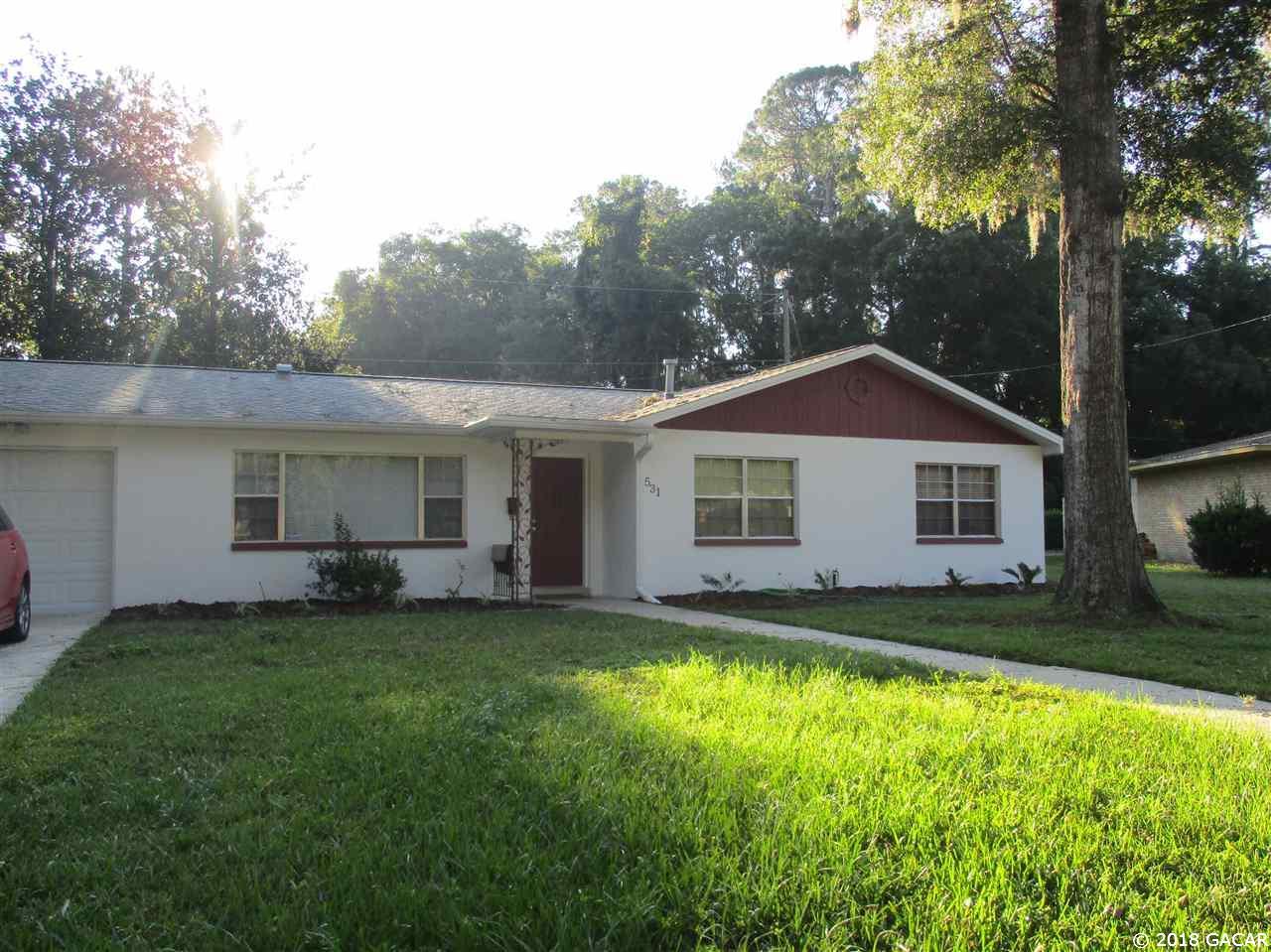 531 7th Terrace - Photo 1