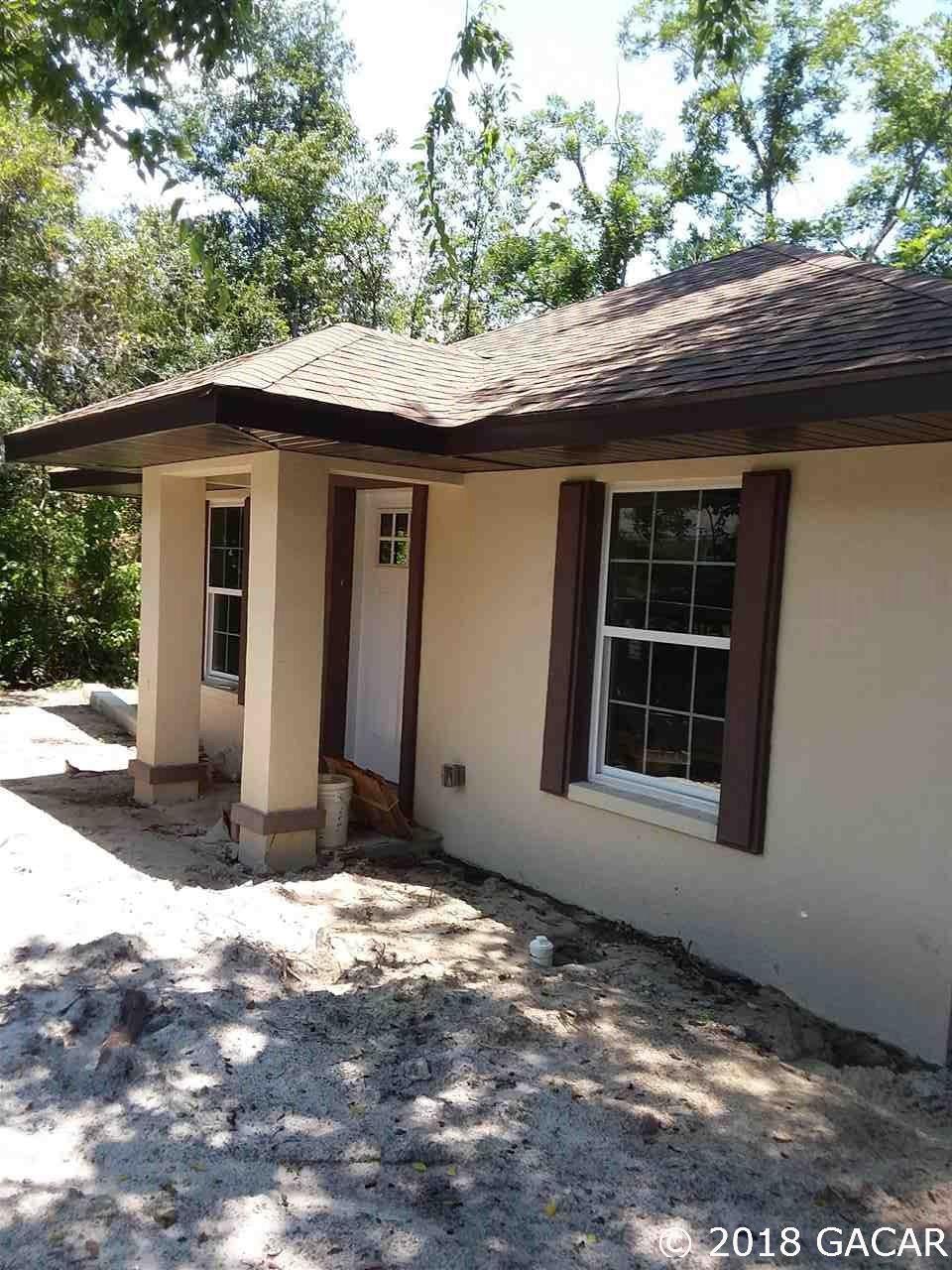 911 17th Drive - Photo 1