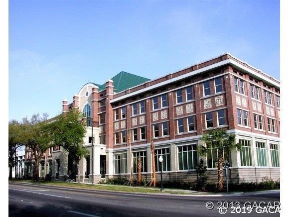 300 University Avenue - Photo 1