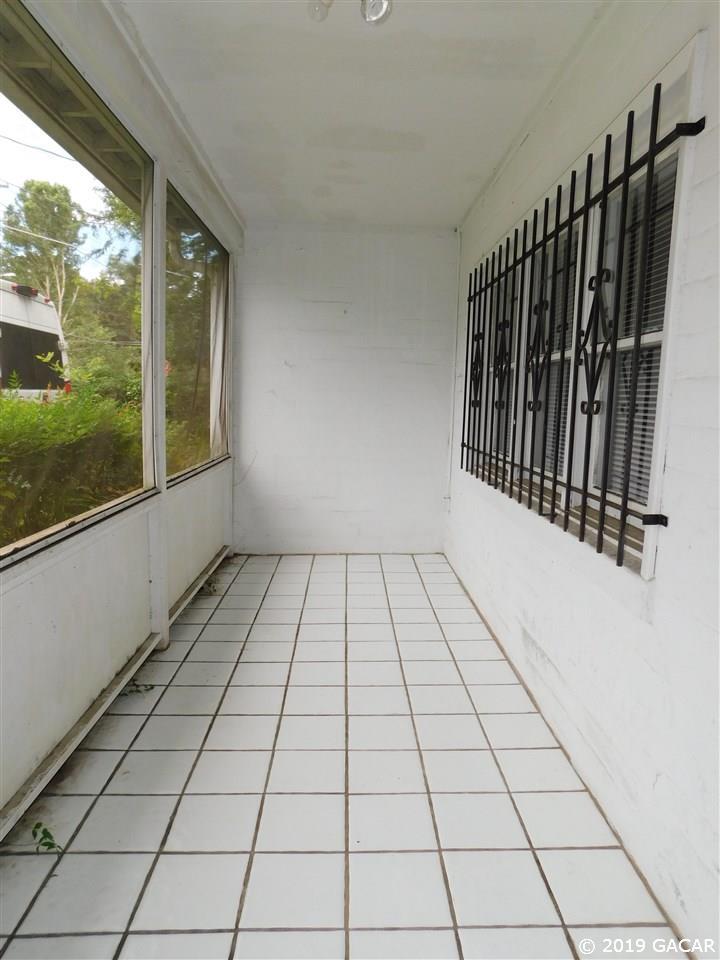 1915 5 Avenue - Photo 1