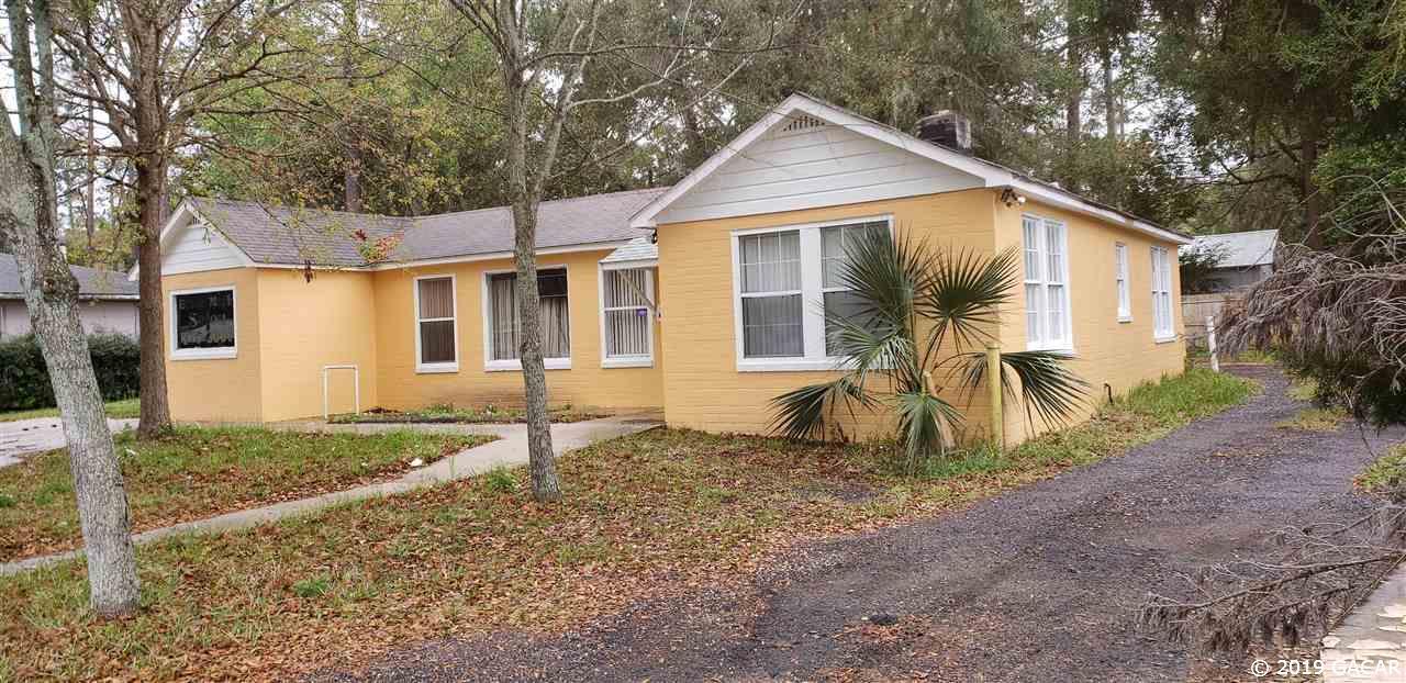 2114 6 Street - Photo 1