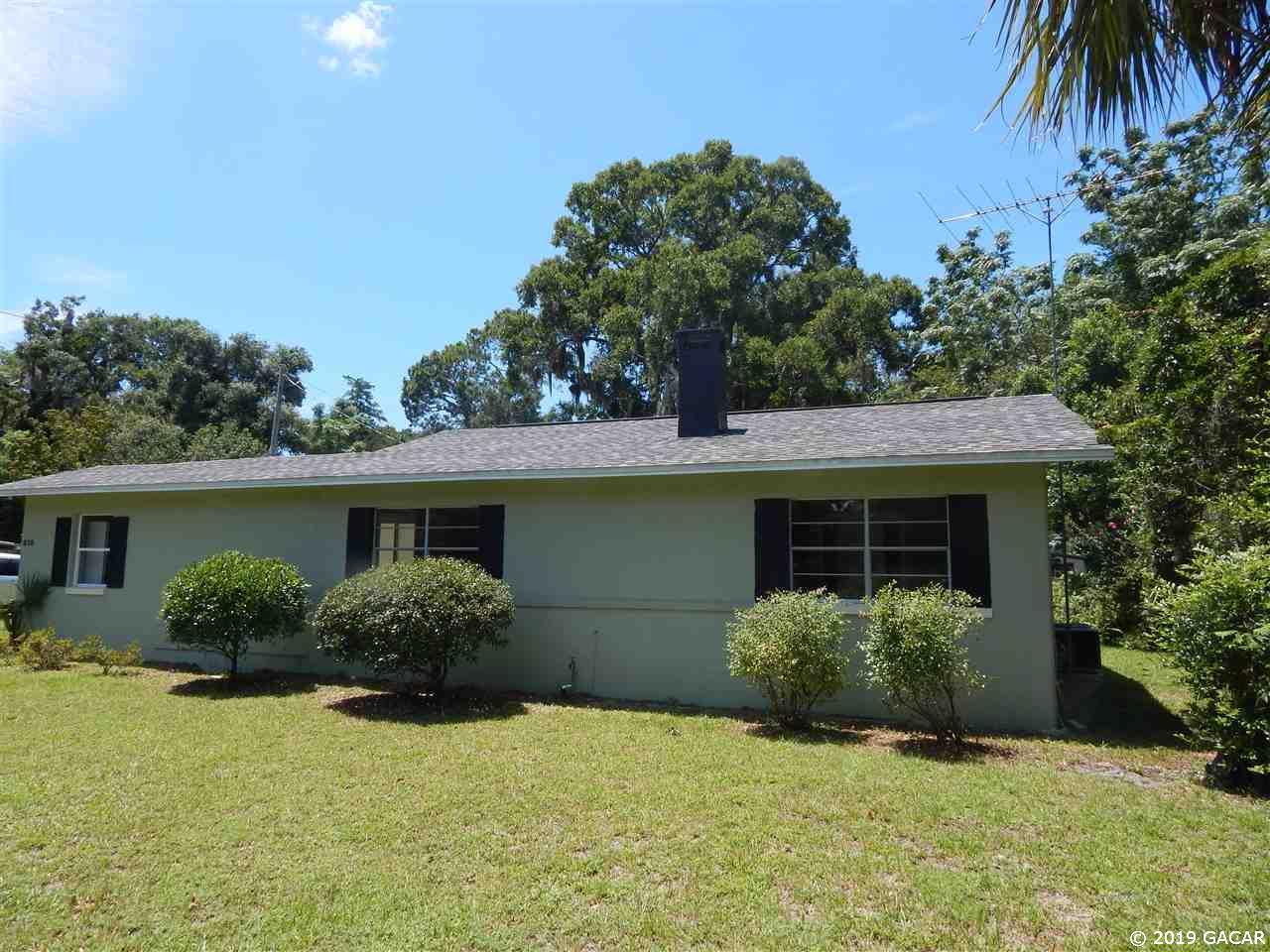 870 Lawrence Boulevard - Photo 1