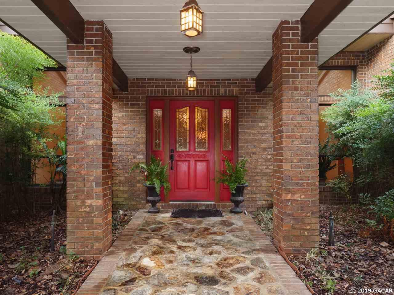 7128 47 Court - Photo 1