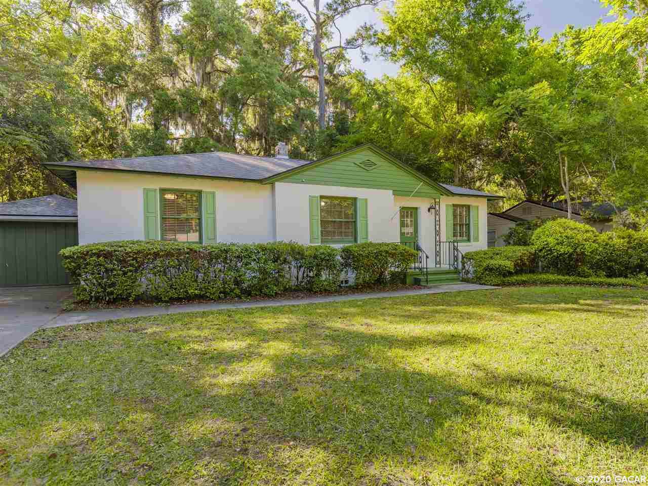 420 25TH Street - Photo 1