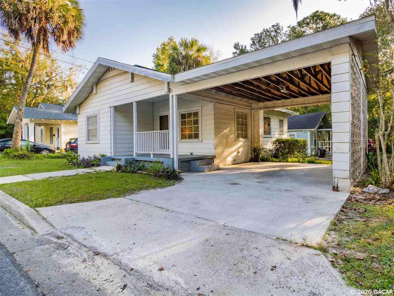 221 9TH Street - Photo 1
