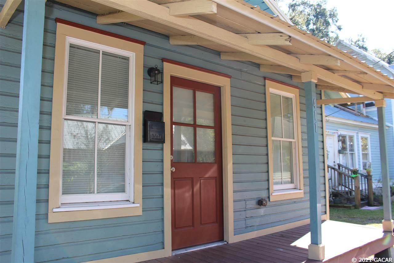 411 4TH Street - Photo 1