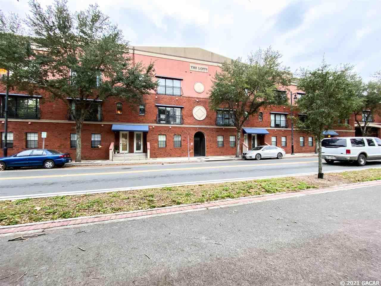 20 6TH Street - Photo 1