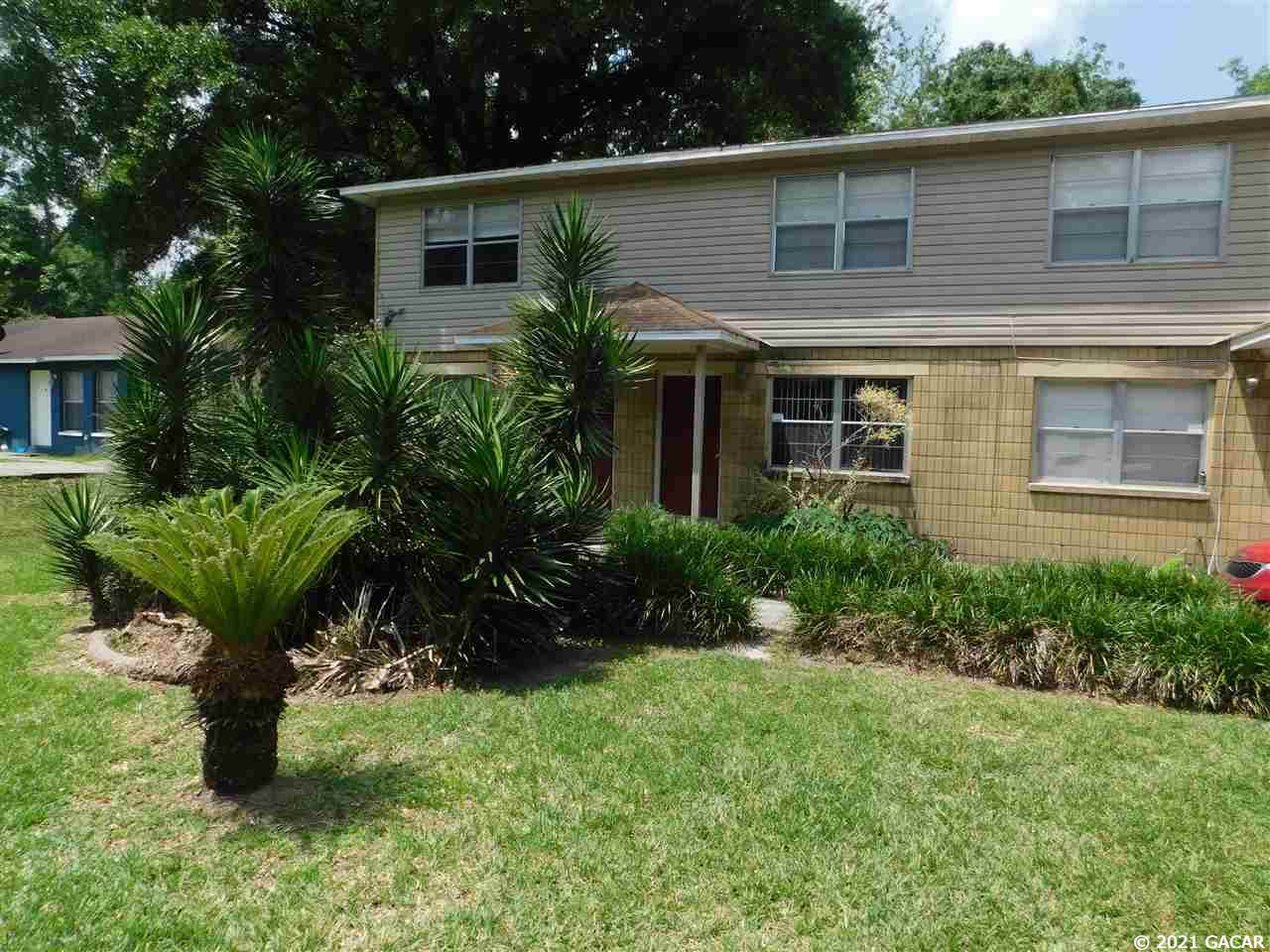 5320 20 Court - Photo 1