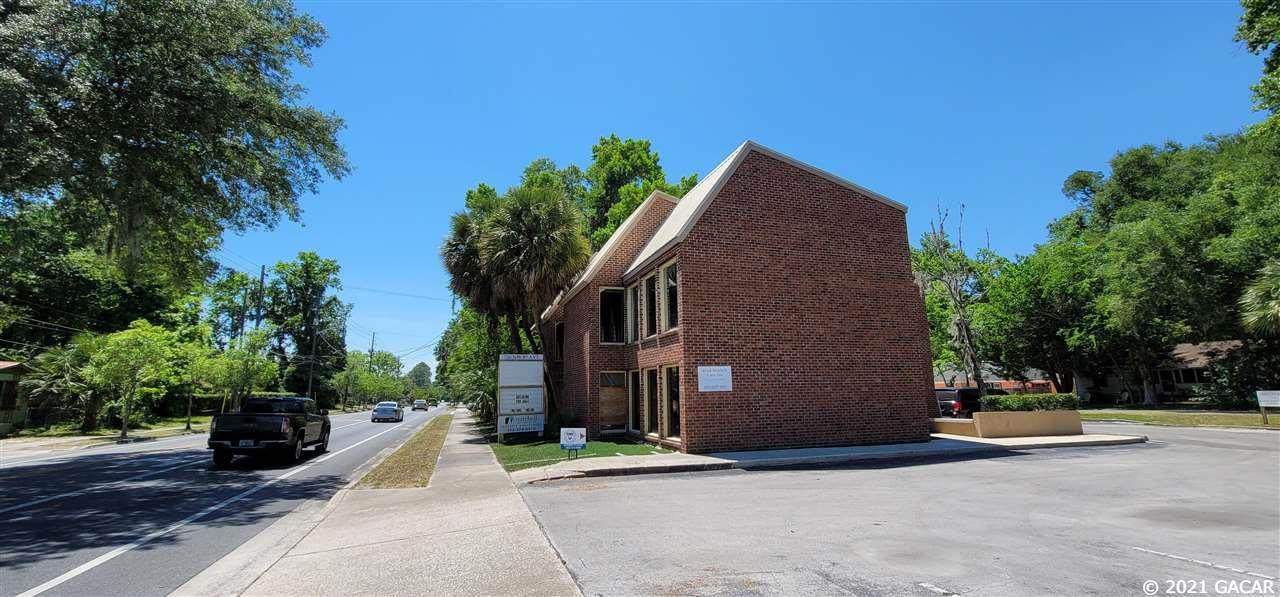 726 8TH Avenue - Photo 1