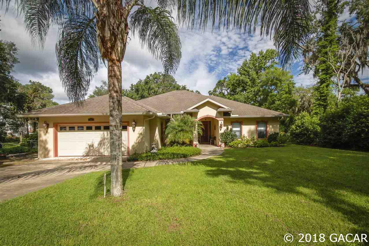 264 4 Avenue - Photo 1