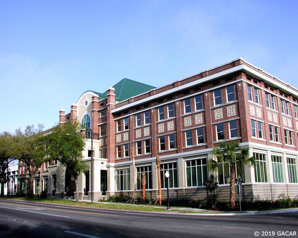 300 University Avenue - Photo 1