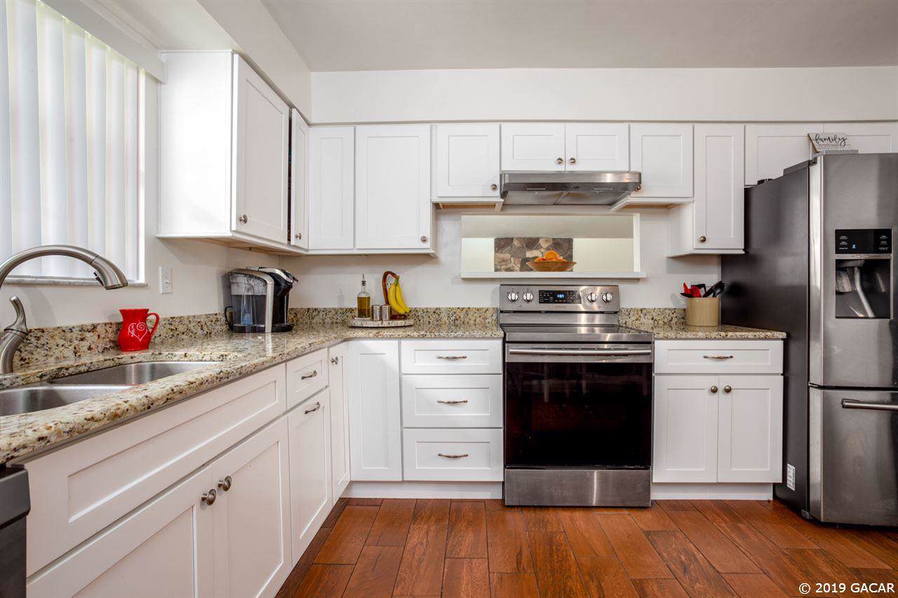 4420 46th Terrace - Photo 1