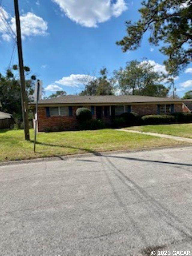 1618 Sharonhill Drive - Photo 1