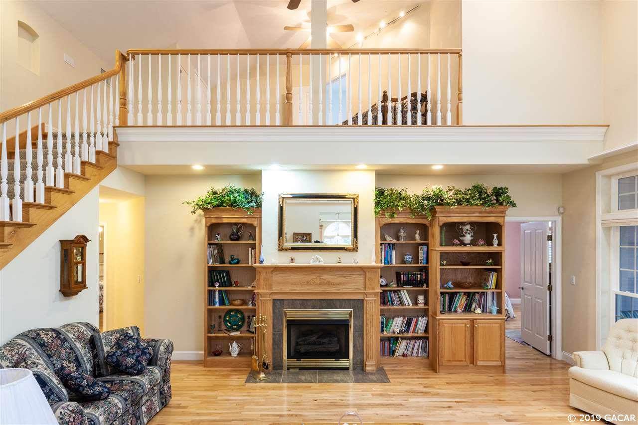 2559 48 Avenue - Photo 1