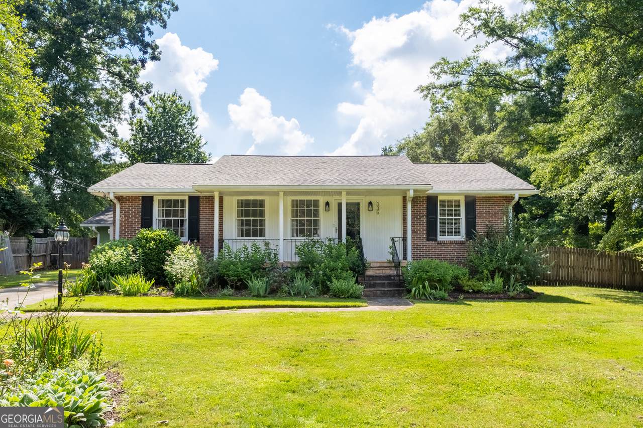 835 Alberson Court - Photo 1