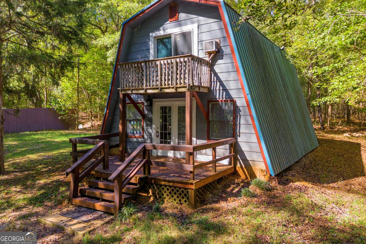 153 Cedar Lane - Photo 1