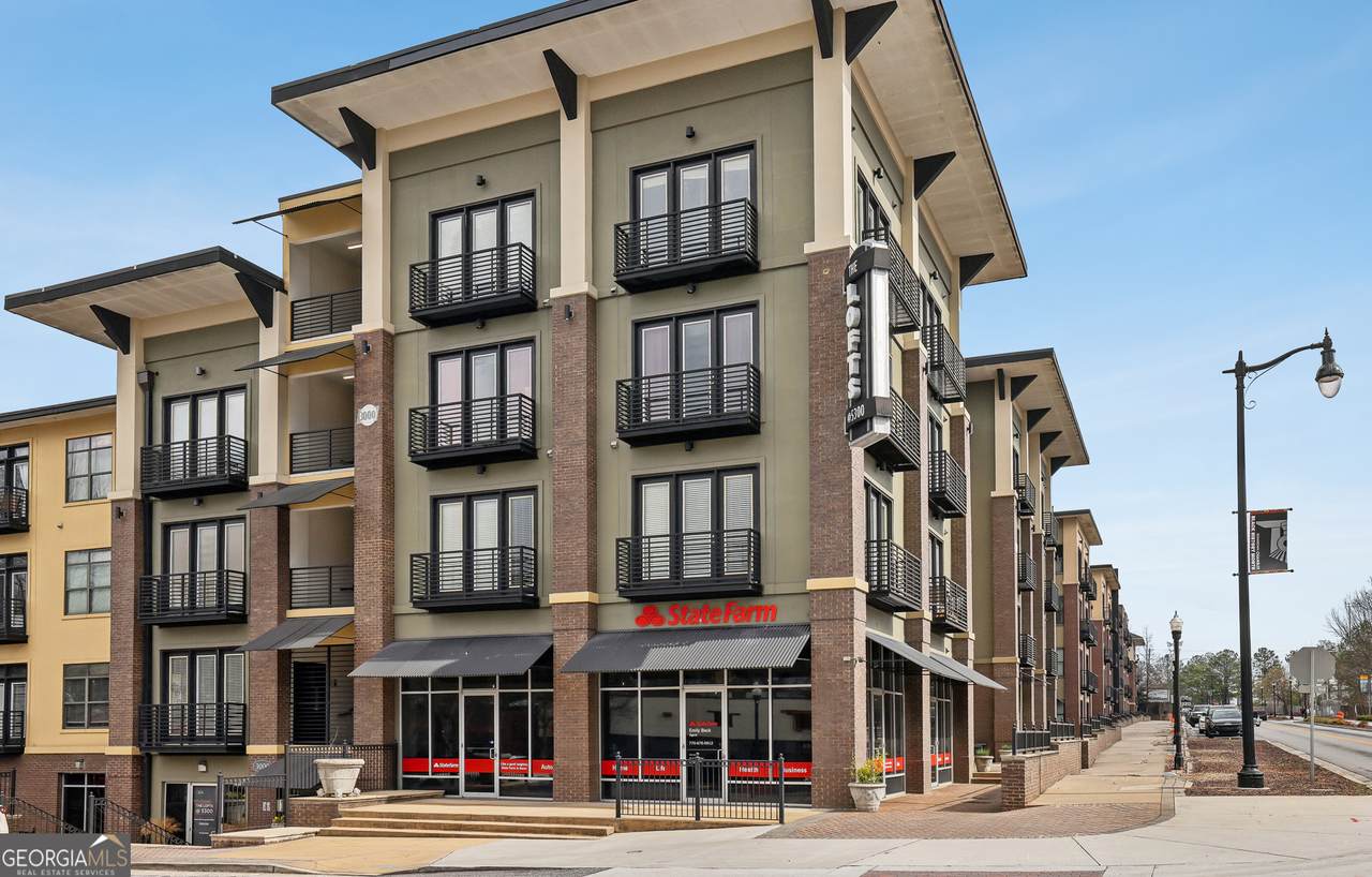 5300 Peachtree Road - Photo 1