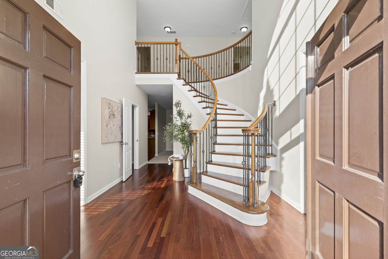5270 Estates Drive - Photo 1