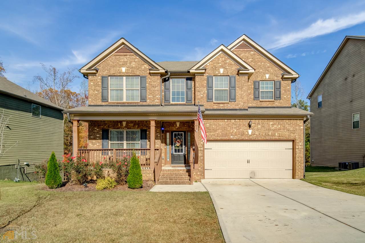 584 Silver Oak Drive - Photo 1