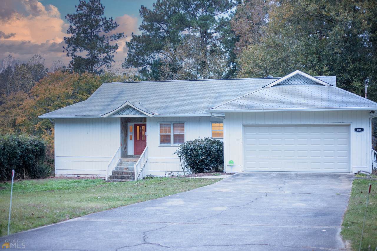 104 Lake Point Drive - Photo 1