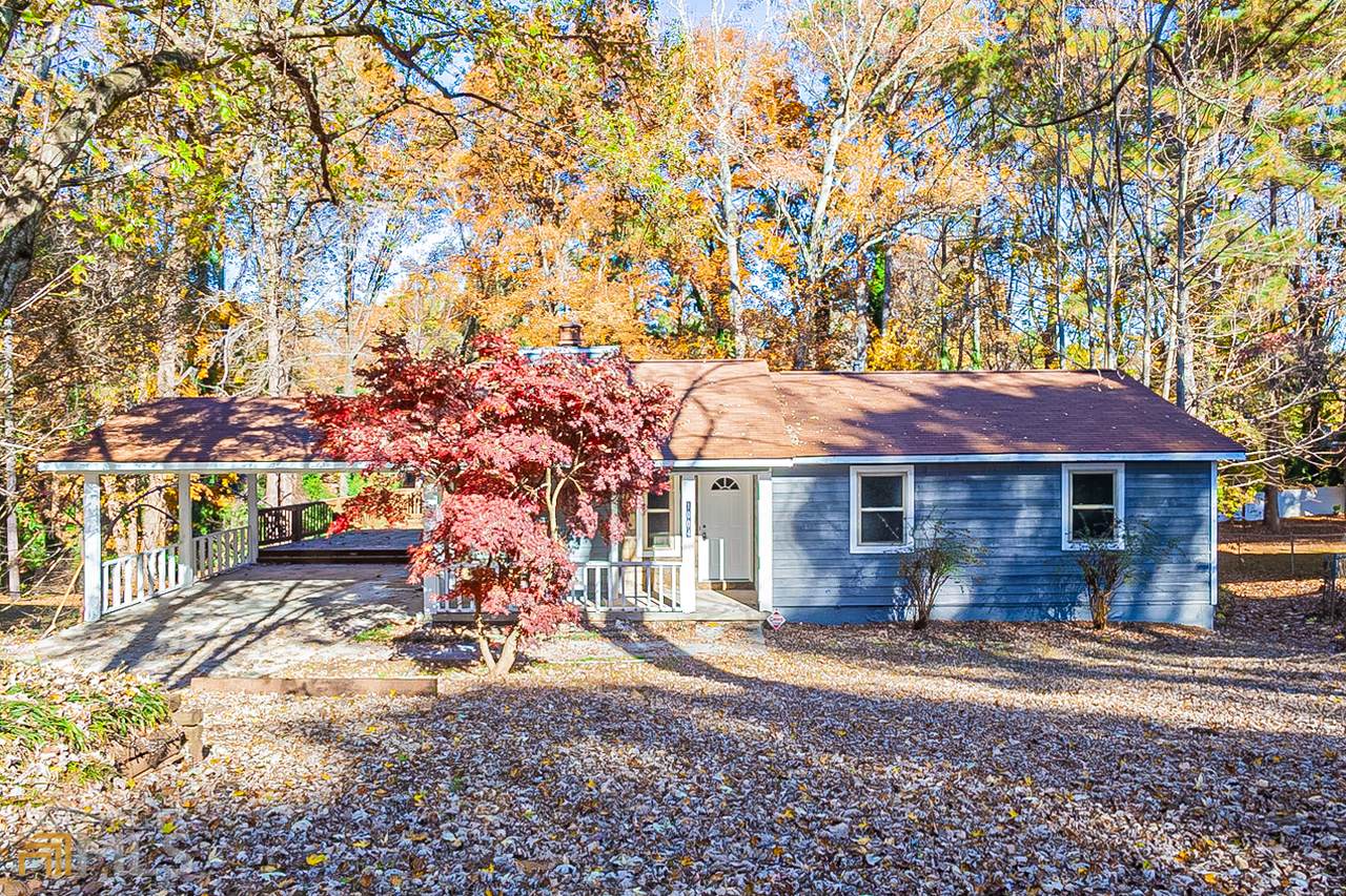 1004 Chartley Drive - Photo 1