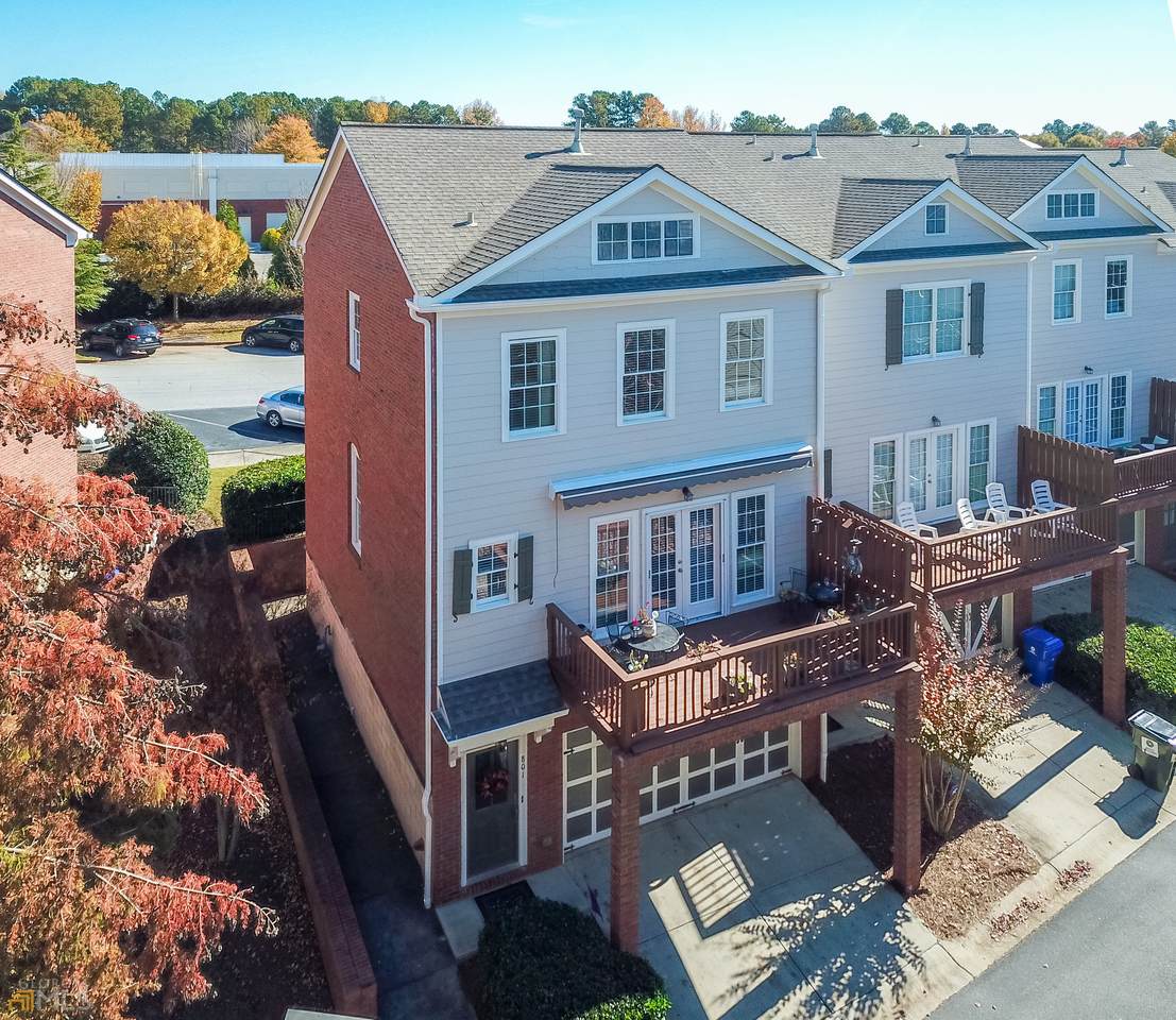 801 Lexington Vlg - Photo 1
