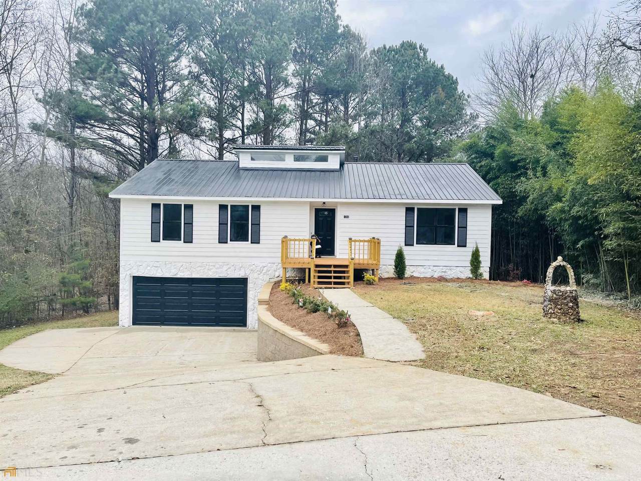1282 Lynx Court - Photo 1