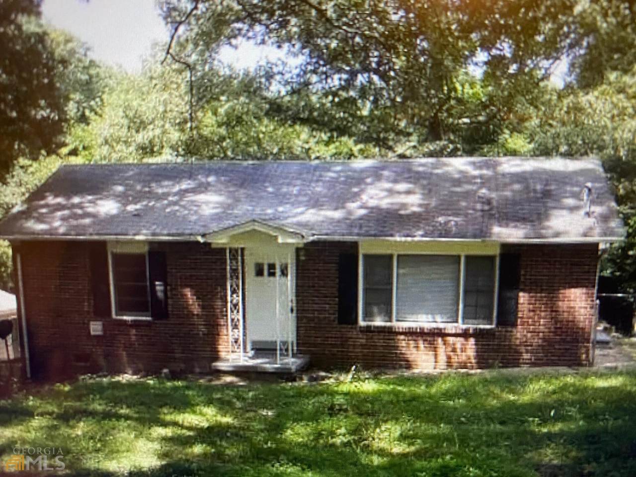2933 Wanda Circle - Photo 1