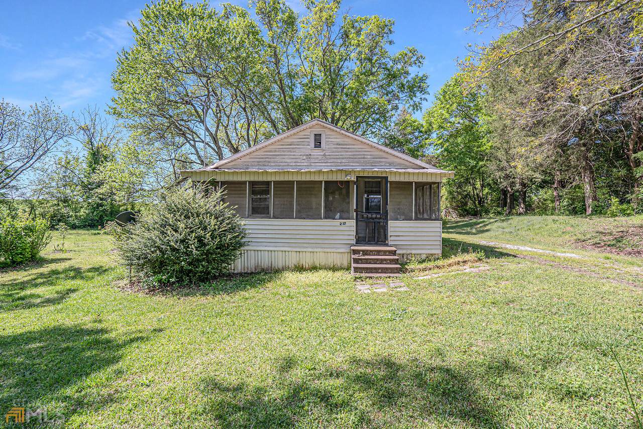 217 Airport Road - Photo 1