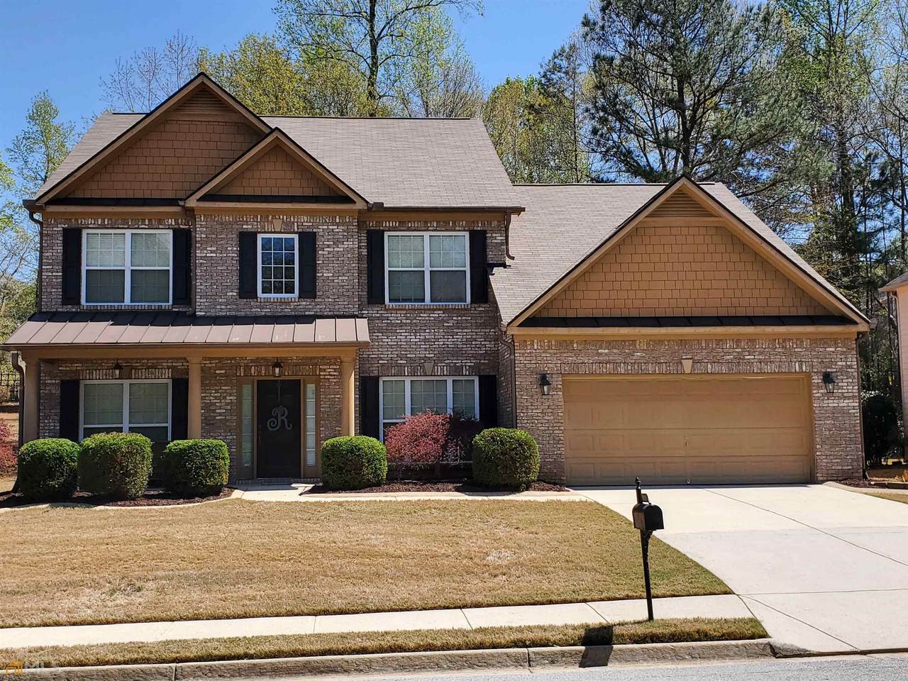 3018 Heritage Oaks Circle - Photo 1