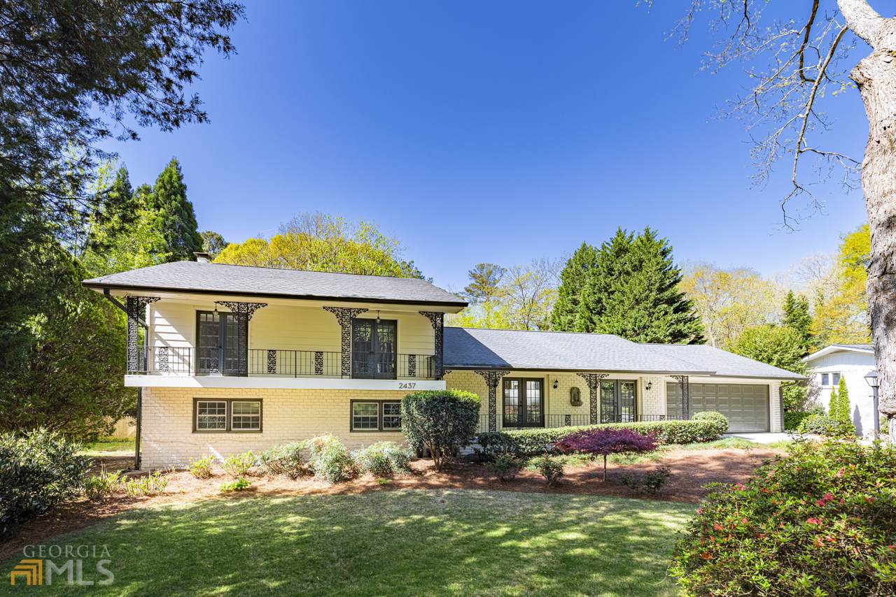 2437 Sherbrooke Drive - Photo 1